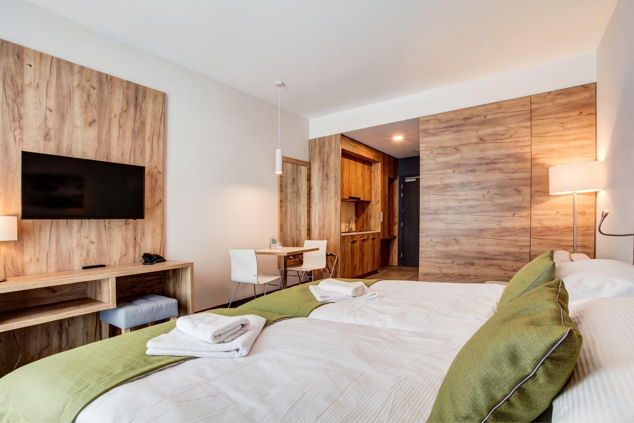 Panorama Ski, Bike, Spa & Restaurant - Czarna Gora Resort Stronie Slaskie Bagian luar foto